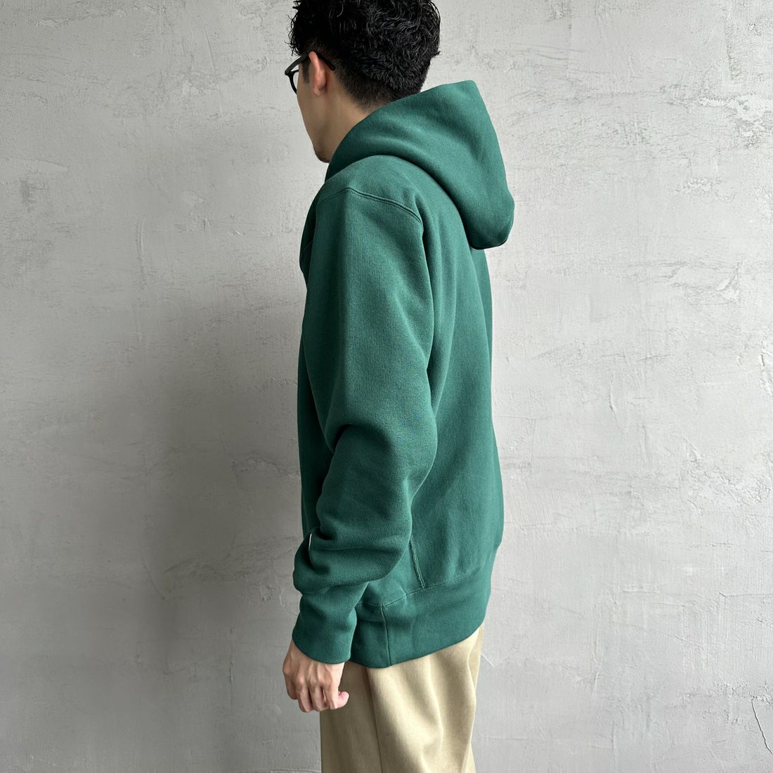 Champion [チャンピオン] リバースウィーブ フーデッドスウェットシャツ [C3-A122] 605 ﾃﾞｨｰﾌﾟ &&モデル身長：168cm 着用サイズ：XL&&