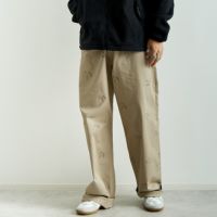 BEIGE&&モデル身長：179cm 着用サイズ：2&&