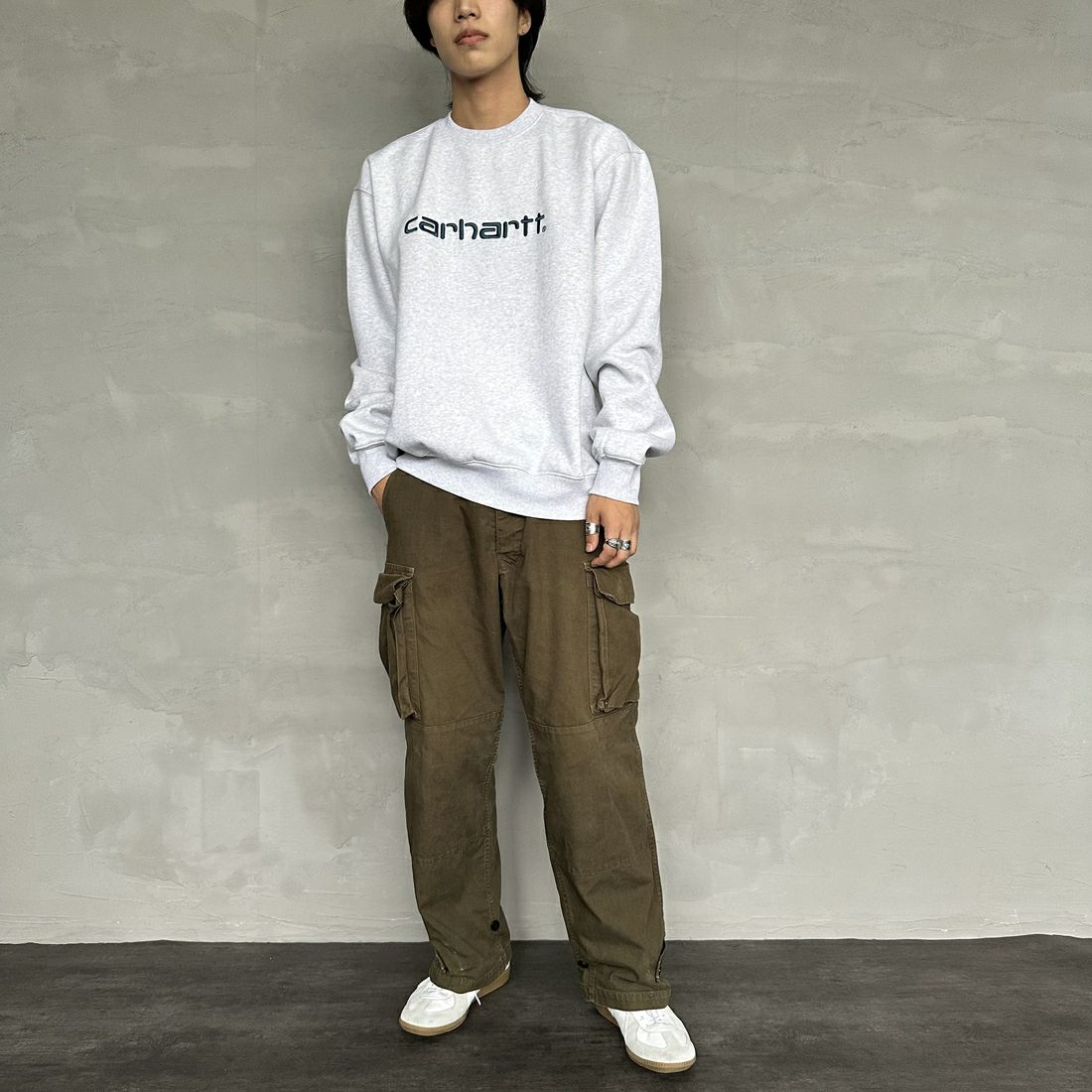 carhartt WIP [カーハートダブリューアイピー] カーハートスウェットシャツ [I030546] A.HEA/D.BL &&モデル身長：179cm 着用サイズ：L&&