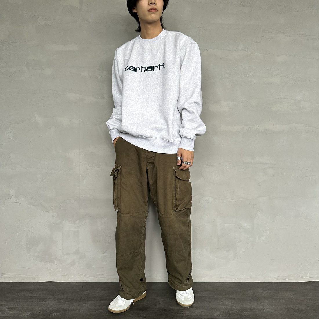 carhartt WIP [カーハートダブリューアイピー] カーハートスウェットシャツ [I030546] A.HEA/D.BL &&モデル身長：179cm 着用サイズ：L&&