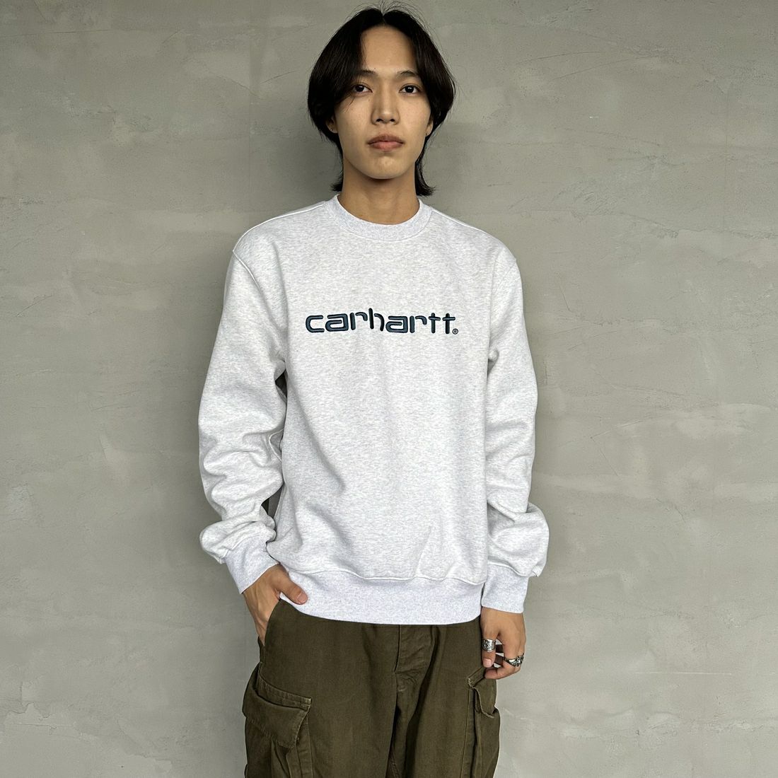 carhartt WIP [カーハートダブリューアイピー] カーハートスウェットシャツ [I030546] A.HEA/D.BL &&モデル身長：179cm 着用サイズ：M&&