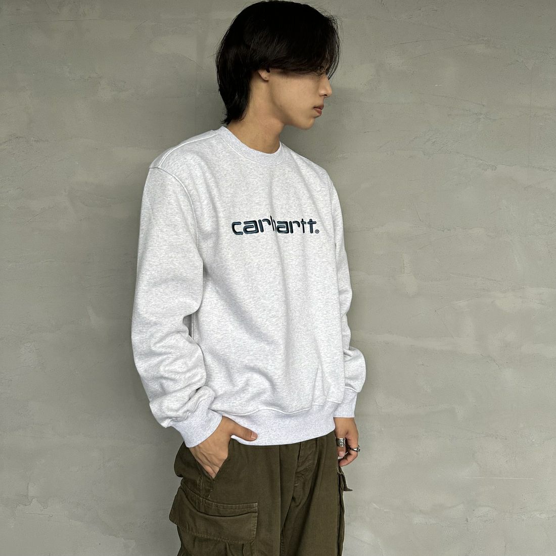 carhartt WIP [カーハートダブリューアイピー] カーハートスウェットシャツ [I030546] A.HEA/D.BL &&モデル身長：179cm 着用サイズ：M&&