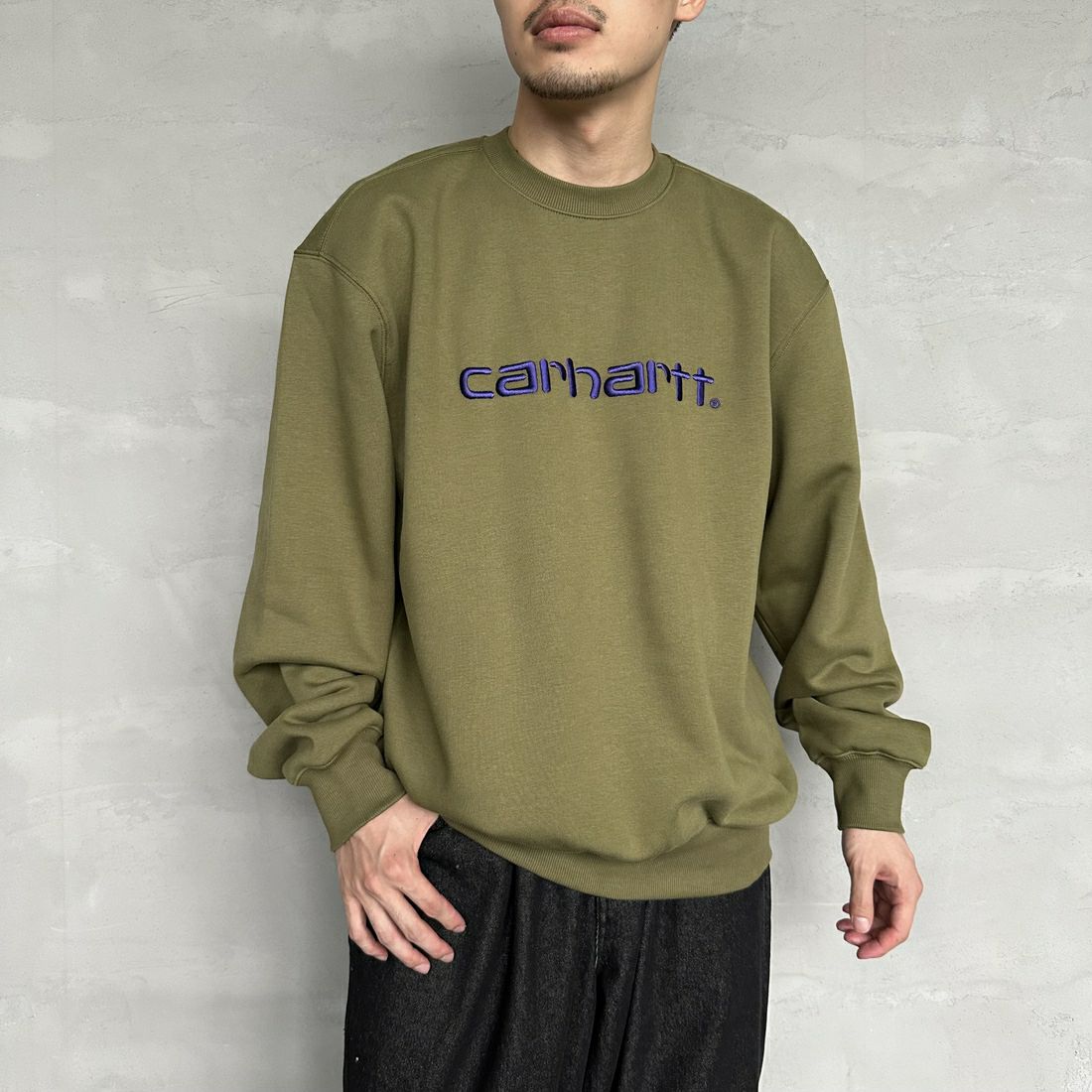 carhartt WIP [カーハートダブリューアイピー] カーハートスウェットシャツ [I030546] CAPULET/AU &&モデル身長：168cm 着用サイズ：M&&