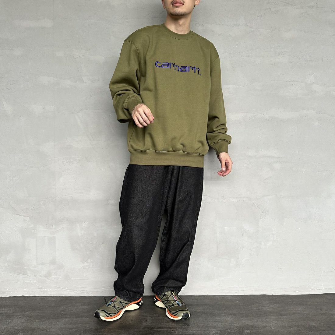 carhartt WIP [カーハートダブリューアイピー] カーハートスウェットシャツ [I030546] CAPULET/AU &&モデル身長：168cm 着用サイズ：M&&