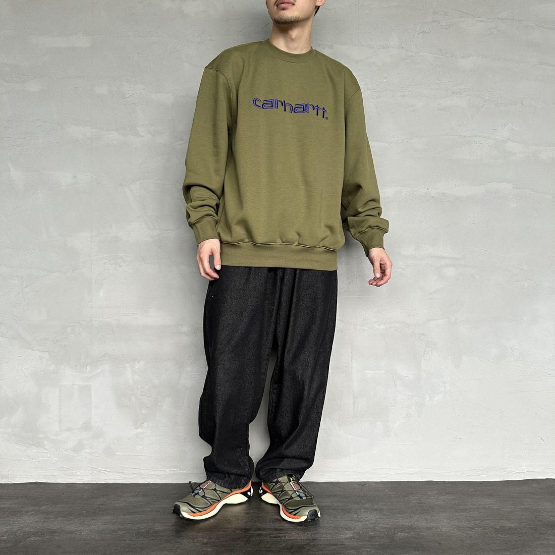 carhartt WIP [カーハートダブリューアイピー] カーハートスウェットシャツ [I030546] CAPULET/AU &&モデル身長：168cm 着用サイズ：M&&