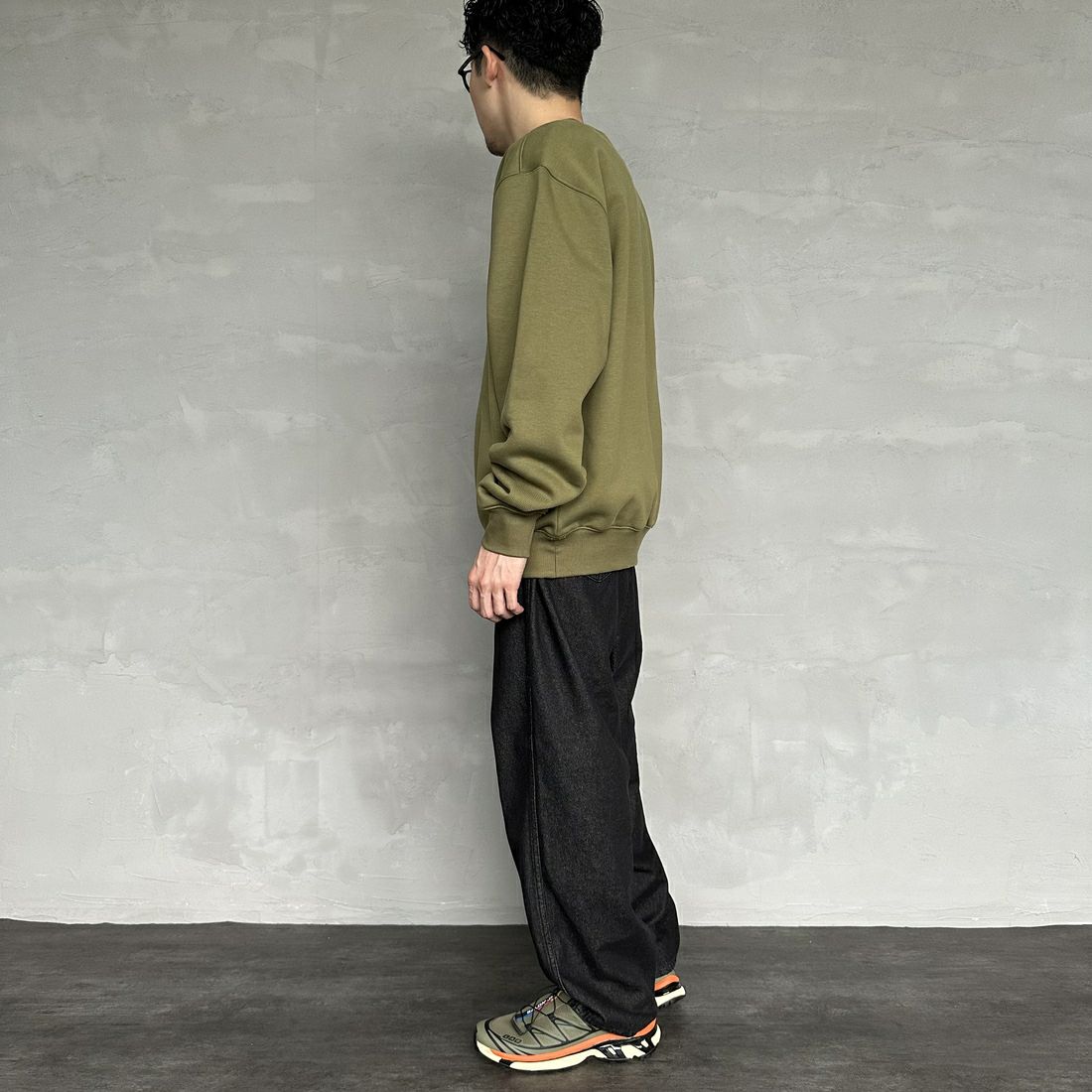 carhartt WIP [カーハートダブリューアイピー] カーハートスウェットシャツ [I030546] CAPULET/AU &&モデル身長：168cm 着用サイズ：M&&