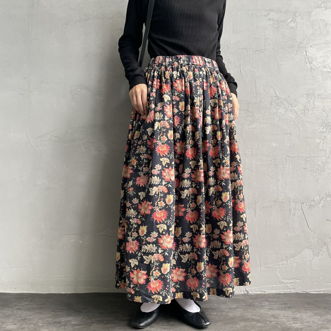 soil [ソイル] ギャザースカート [INSL24735] 9900 BLK&&モデル身長：160cm 着用サイズ：2&&