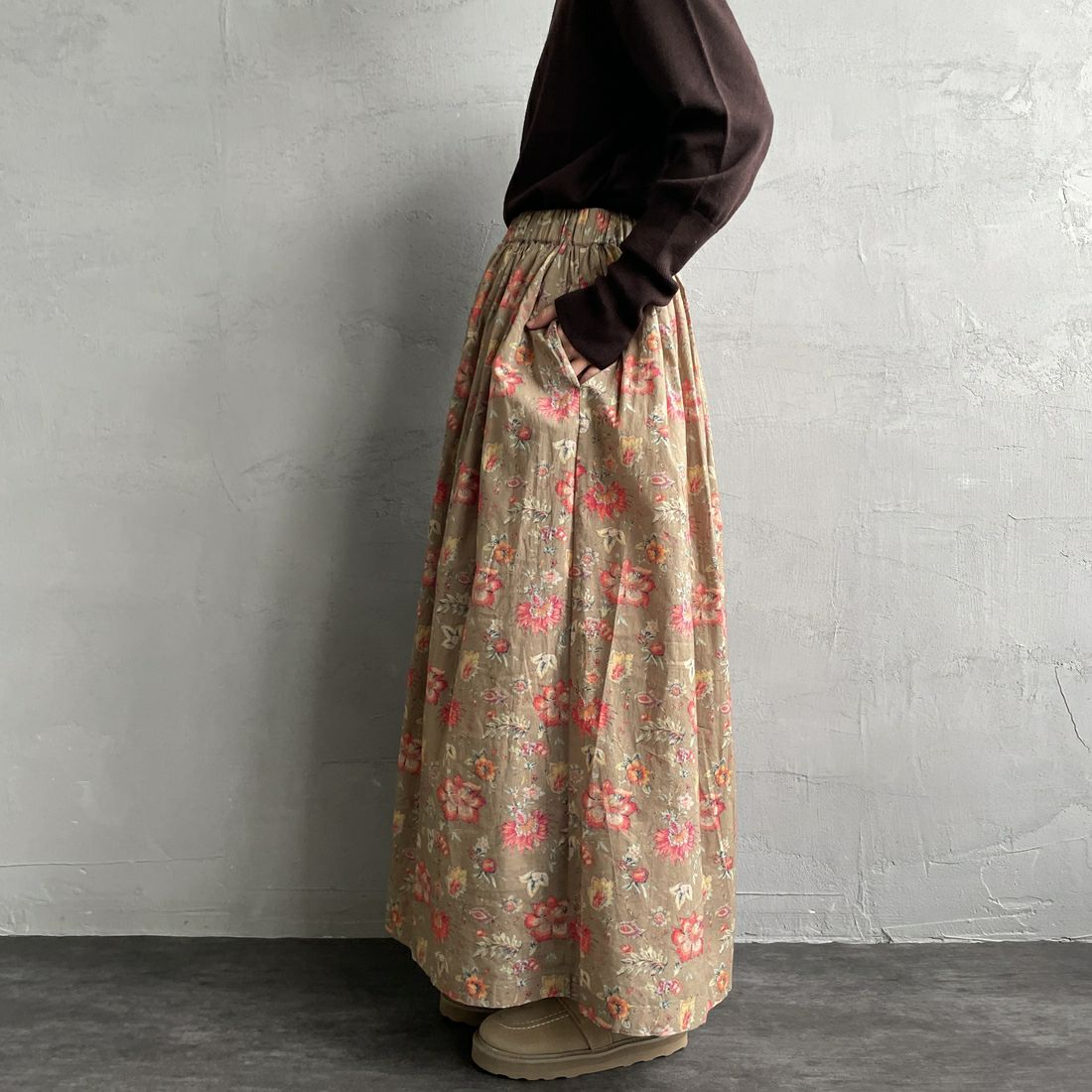 soil [ソイル] ギャザースカート [INSL24735] 8300 D.BEG&&モデル身長：158cm 着用サイズ：2&&