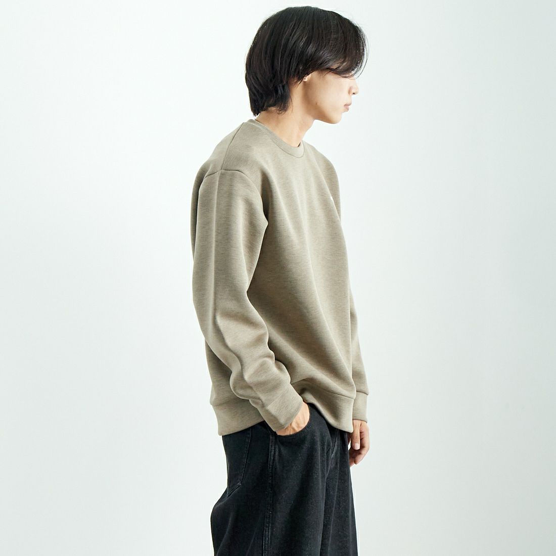 THE NORTH FACE [ザ ノースフェイス] テックエアースウェットクルー [NT62486] CR &&モデル身長：179cm 着用サイズ：XL&&