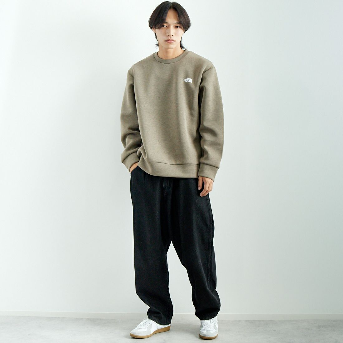 THE NORTH FACE [ザ ノースフェイス] テックエアースウェットクルー [NT62486] CR &&モデル身長：179cm 着用サイズ：XL&&