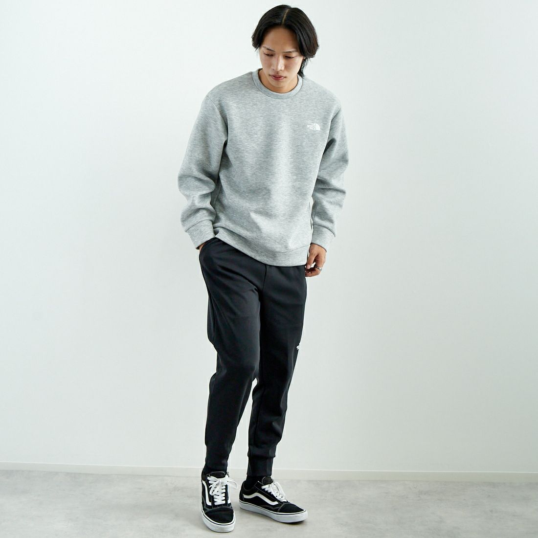 THE NORTH FACE [ザ ノースフェイス] テックエアースウェットクルー [NT62486] Z &&モデル身長：179cm 着用サイズ：L&&