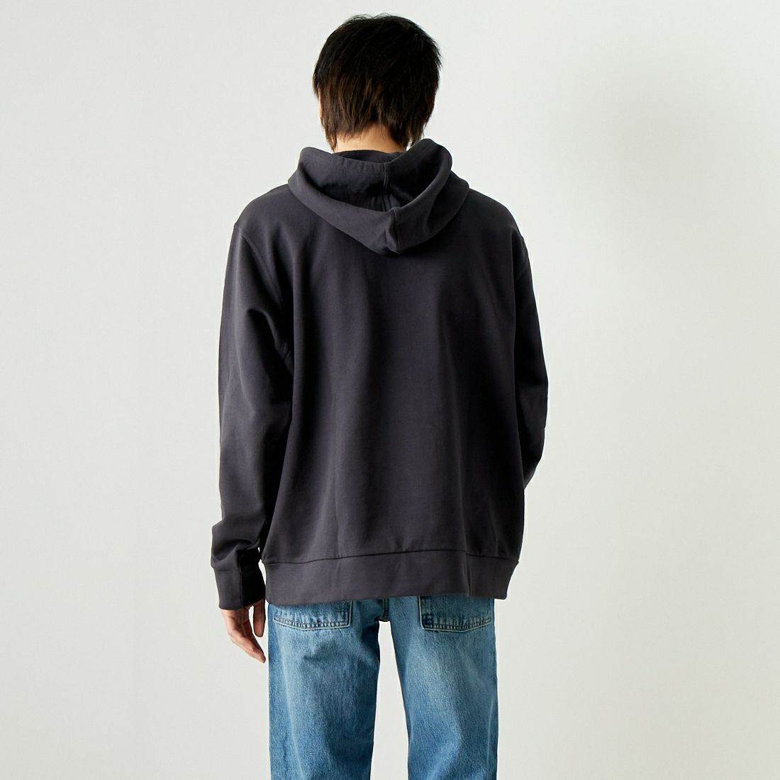 patagonia [パタゴニア] デイリー フーディスウェットシャツ [22770] INBK &&モデル身長：182cm 着用サイズ：L&&