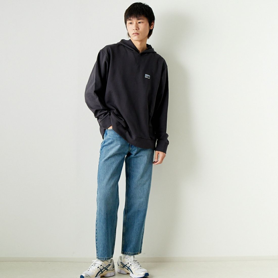 patagonia [パタゴニア] デイリー フーディスウェットシャツ [22770] INBK &&モデル身長：182cm 着用サイズ：L&&