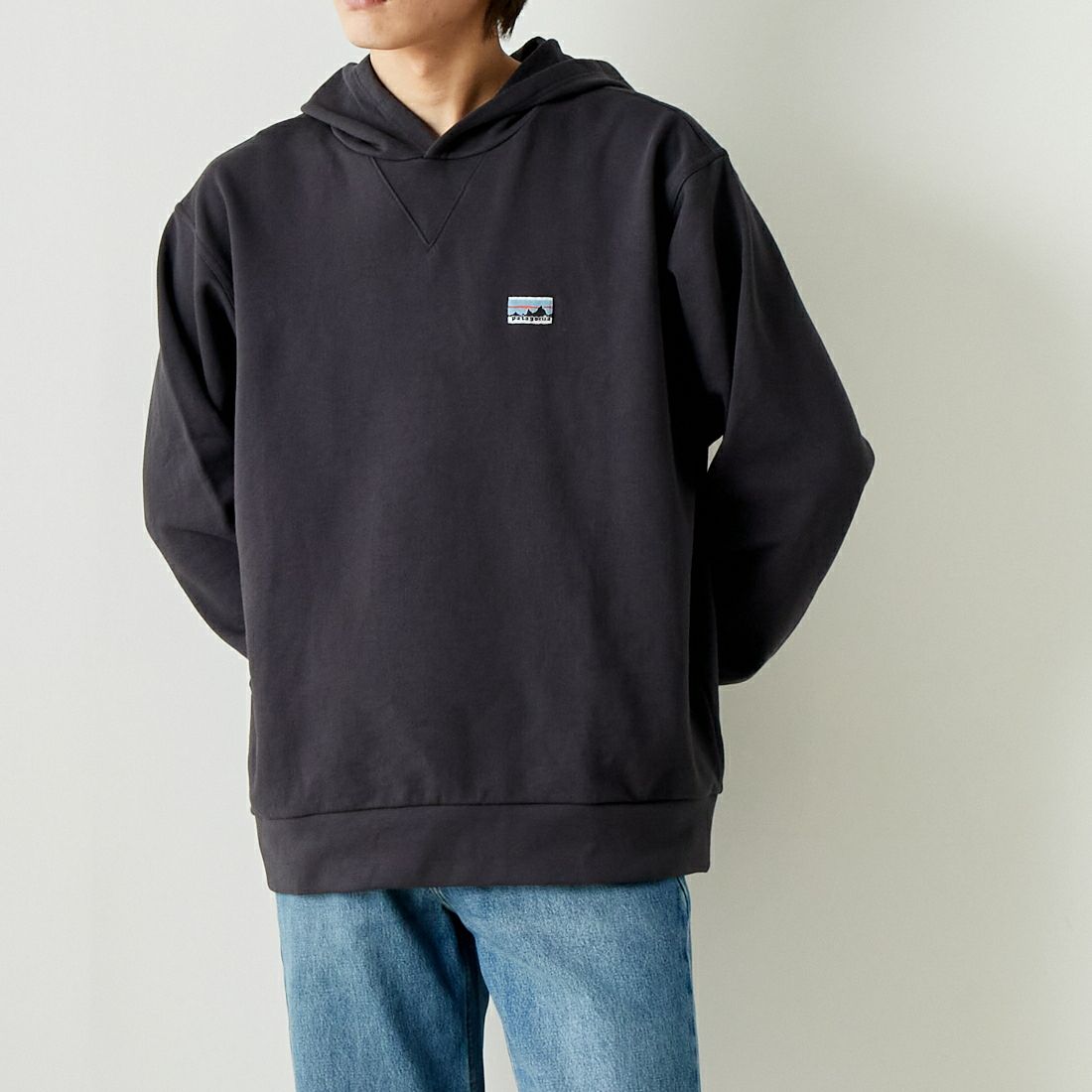 patagonia [パタゴニア] デイリー フーディスウェットシャツ [22770] INBK &&モデル身長：182cm 着用サイズ：L&&