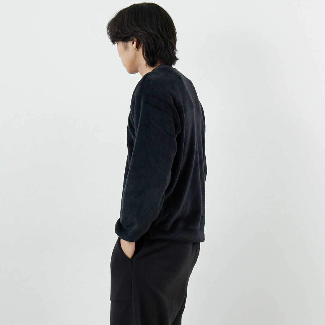 THE NORTH FACE [ザ ノースフェイス] バーサミッドクルー [NA72480] K &&モデル身長：179cm 着用サイズ：M&&
