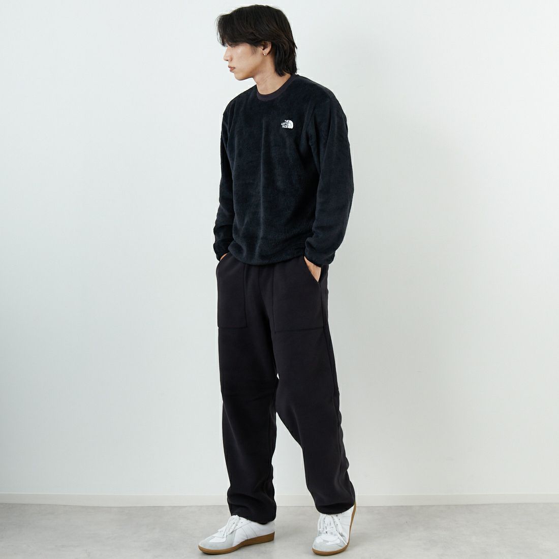 THE NORTH FACE [ザ ノースフェイス] バーサミッドクルー [NA72480] K &&モデル身長：179cm 着用サイズ：M&&