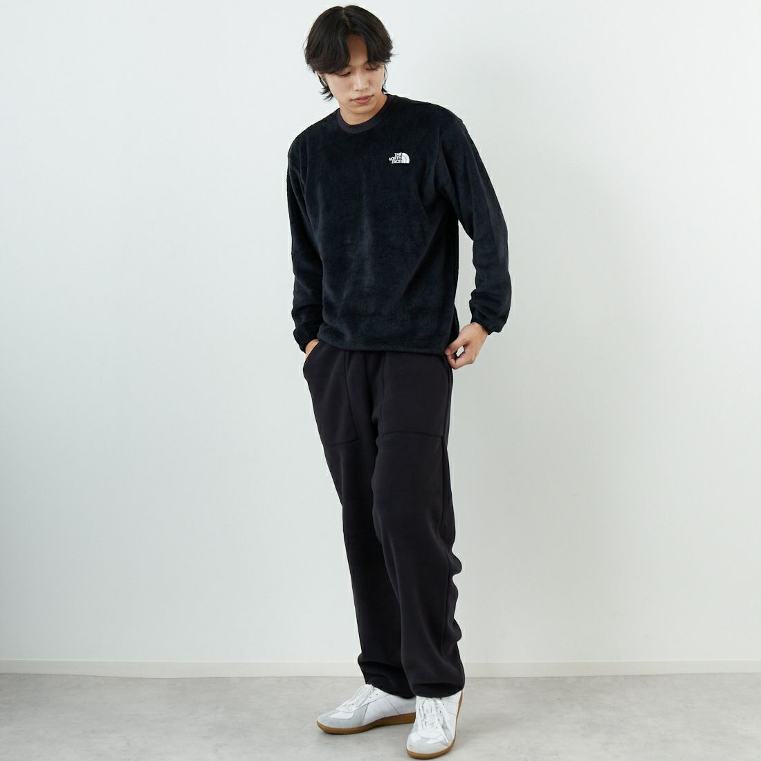 THE NORTH FACE [ザ ノースフェイス] バーサミッドクルー [NA72480] K &&モデル身長：179cm 着用サイズ：M&&