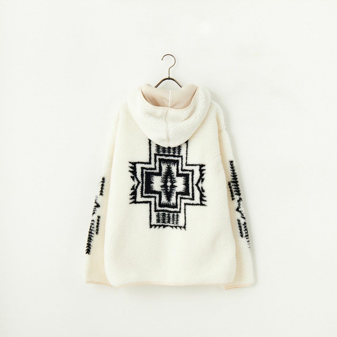 28 IVORY