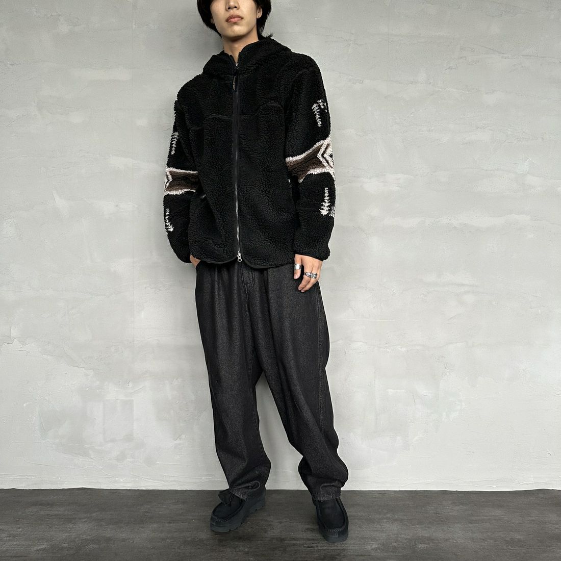 PENDLETON [ペンドルトン] ジップボアフーディ [4475-7016] 49 BLACK &&モデル身長：179cm 着用サイズ：L&&