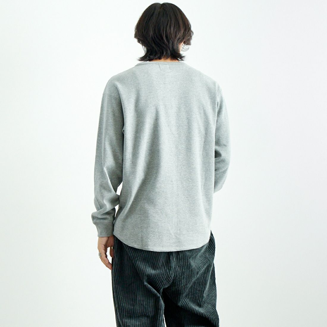 Jeans Factory Clothes [ジーンズファクトリークローズ] ハニカムサーマル ボンバーヒートニットソー [JFC-244-067] GREY &&モデル身長：179cm 着用サイズ：L&&