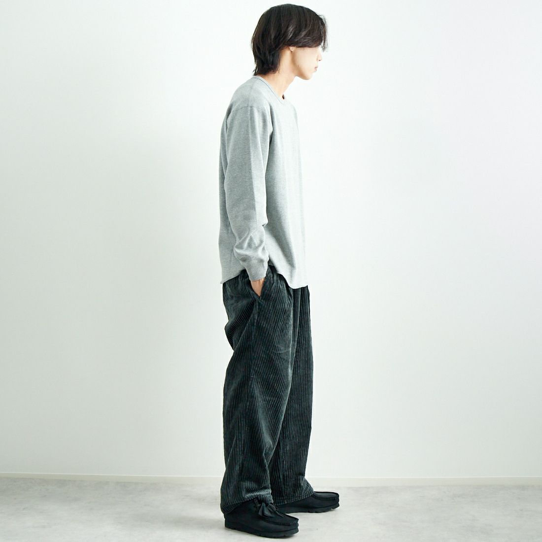 Jeans Factory Clothes [ジーンズファクトリークローズ] ハニカムサーマル ボンバーヒートニットソー [JFC-244-067] GREY &&モデル身長：179cm 着用サイズ：L&&