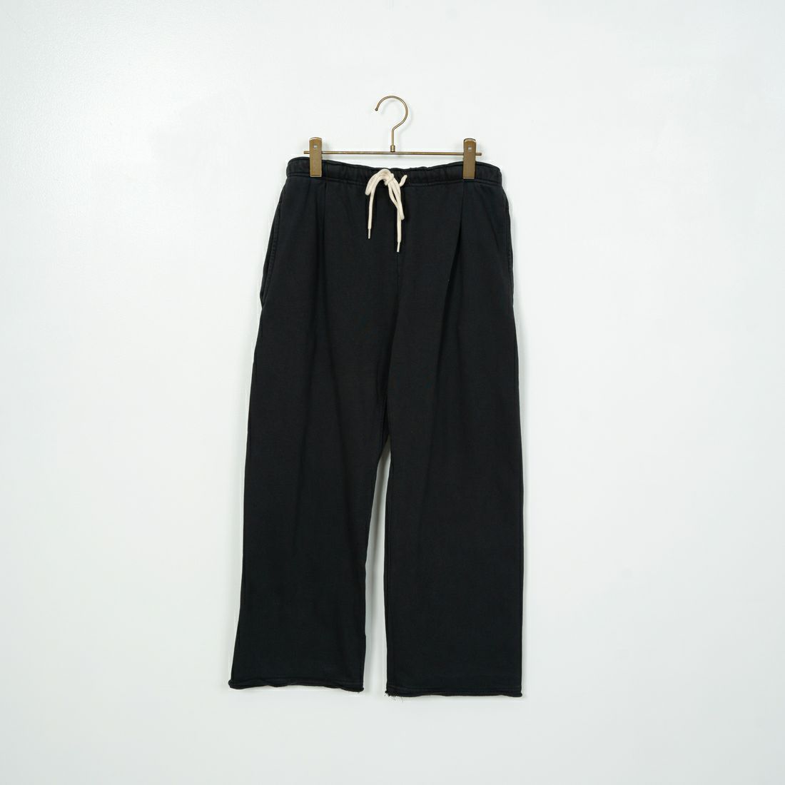 Jeans Factory Clothes [ジーンズファクトリークローズ] ピグメント ヘビー裏毛ワイドスウェットパンツ [2423-INM2] BLACK