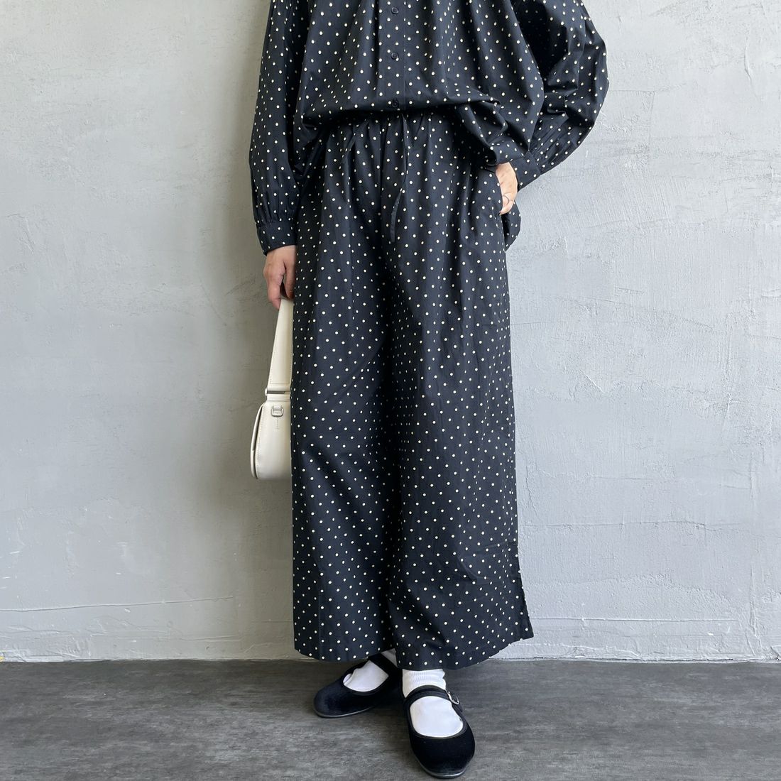 992M BK/BE&&モデル身長：159cm 着用サイズ：2&&