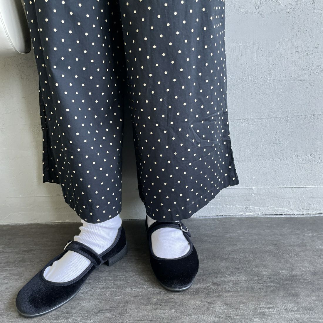 soil [ソイル] ワイドイージーパンツ [NSL22536] 992M BK/BE &&モデル身長：159cm 着用サイズ：2&&