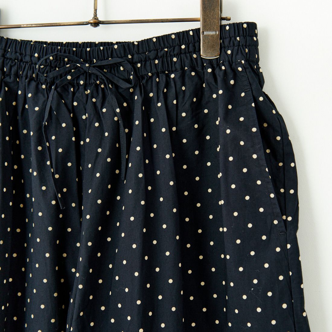 soil [ソイル] ワイドイージーパンツ [NSL22536] 992M BK/BE