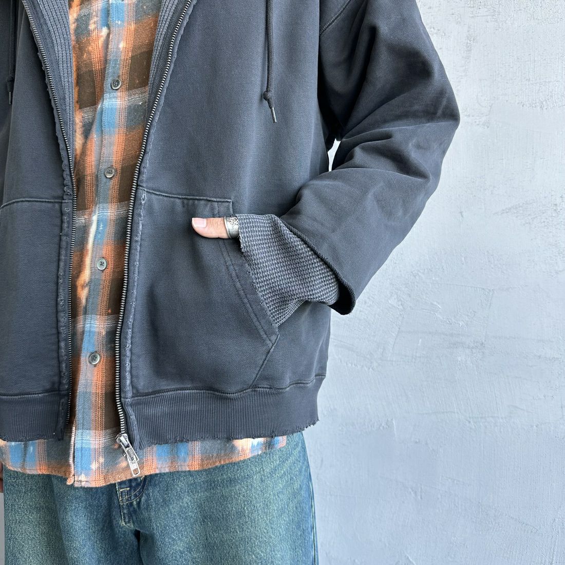 Jeans Factory Clothes [ジーンズファクトリークローズ] ピグメント ヘビー裏毛サーマルカットジップパーカー [2423-INM1] BLACK