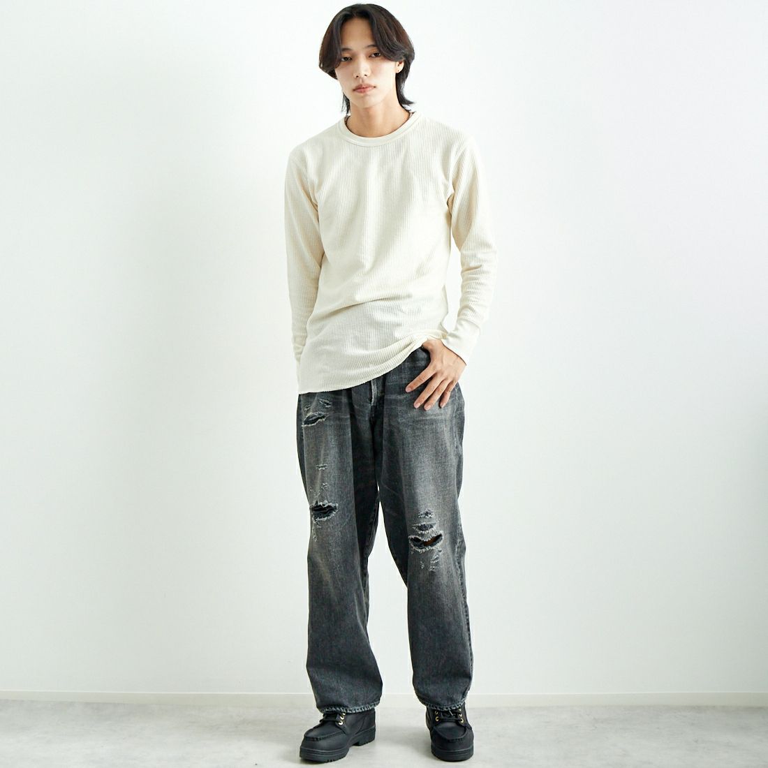 JE MORGAN [ジェイイーモーガン] ワッフルクルーネック長袖Tシャツ [JC088-52S] 01 WHITE &&モデル身長：179cm 着用サイズ：L&&