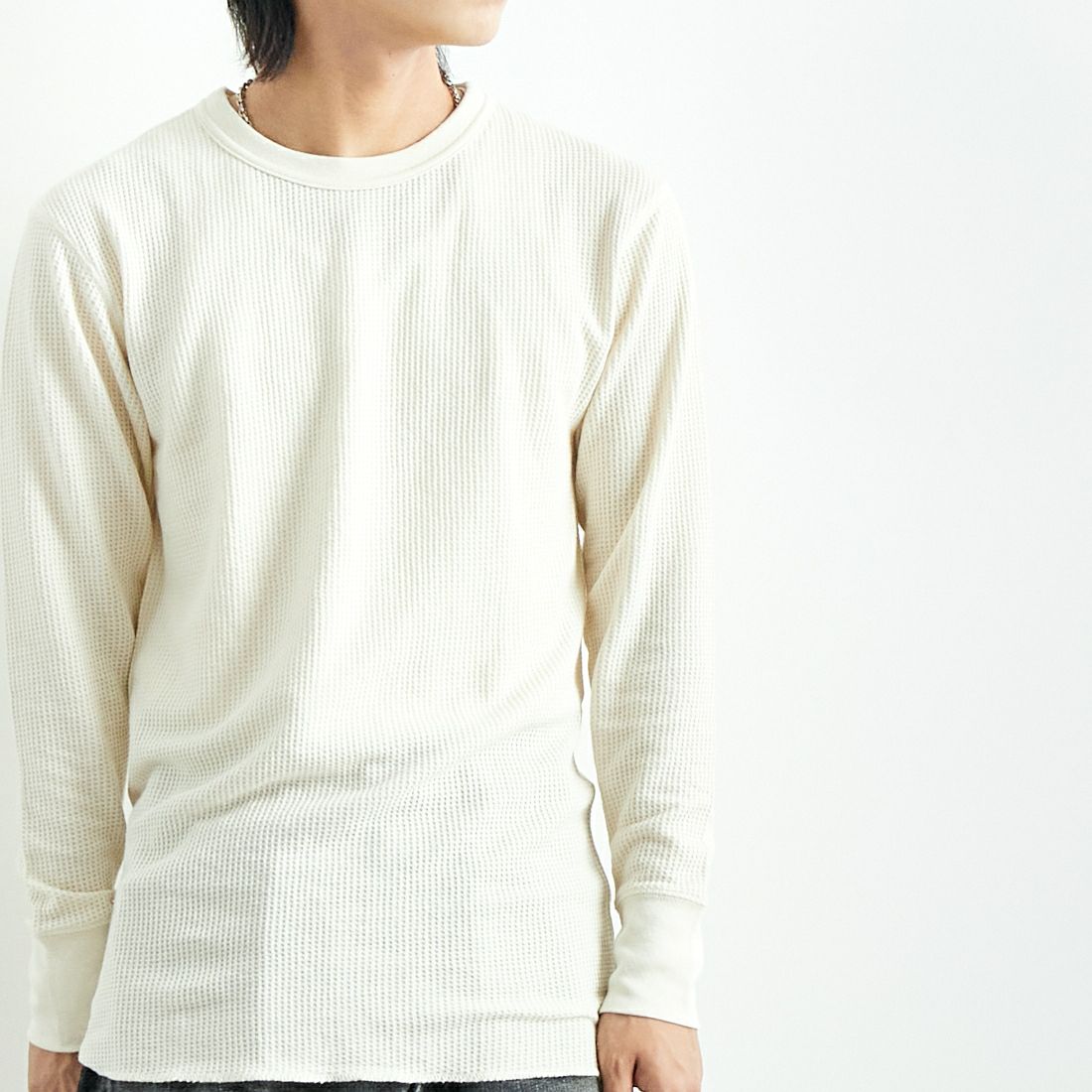 JE MORGAN [ジェイイーモーガン] ワッフルクルーネック長袖Tシャツ [JC088-52S] 01 WHITE &&モデル身長：179cm 着用サイズ：L&&