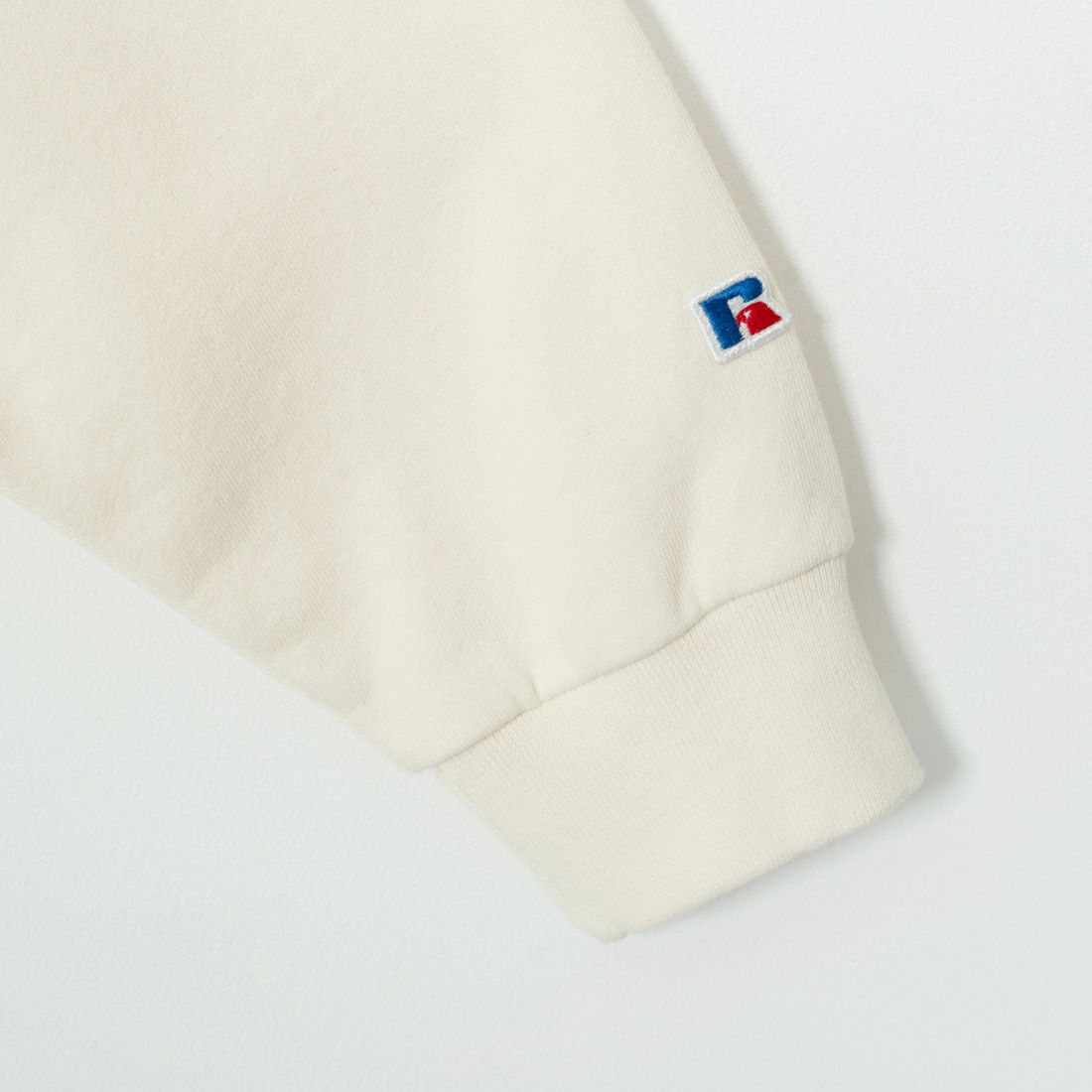 RUSSELL ATHLETIC [ラッセル アスレチック] 別注 カレッジロゴプリントスウェット [RC-243501IN-JF] CREAM