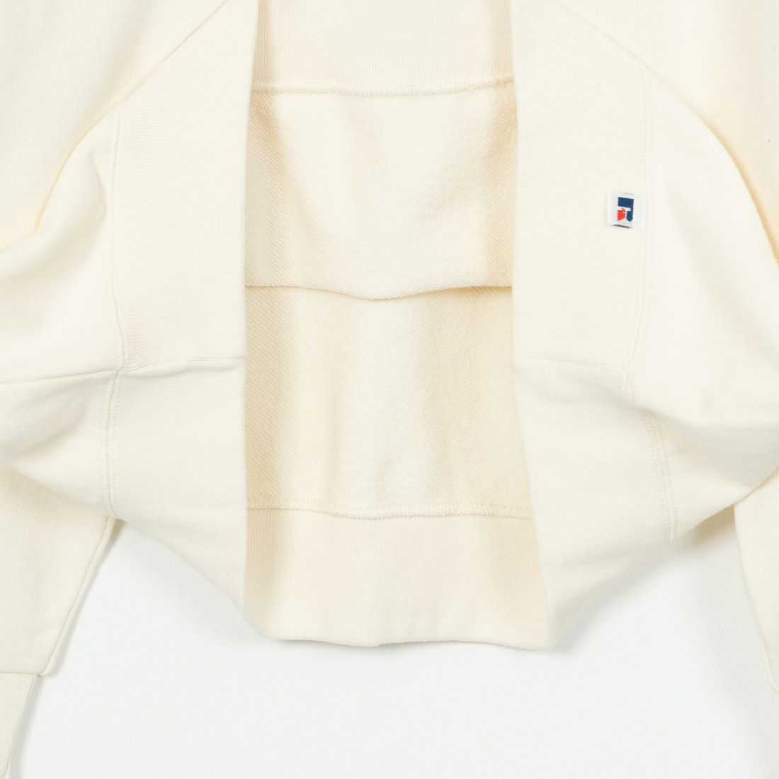 RUSSELL ATHLETIC [ラッセル アスレチック] 別注 カレッジロゴプリントスウェット [RC-243501IN-JF] CREAM