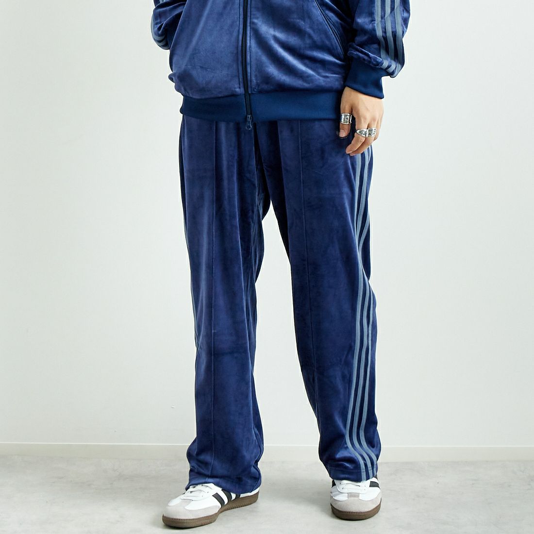 adidas Originals [アディダス オリジナルス] ベッケンバウアー ベロアトラックパンツ [JUU24]