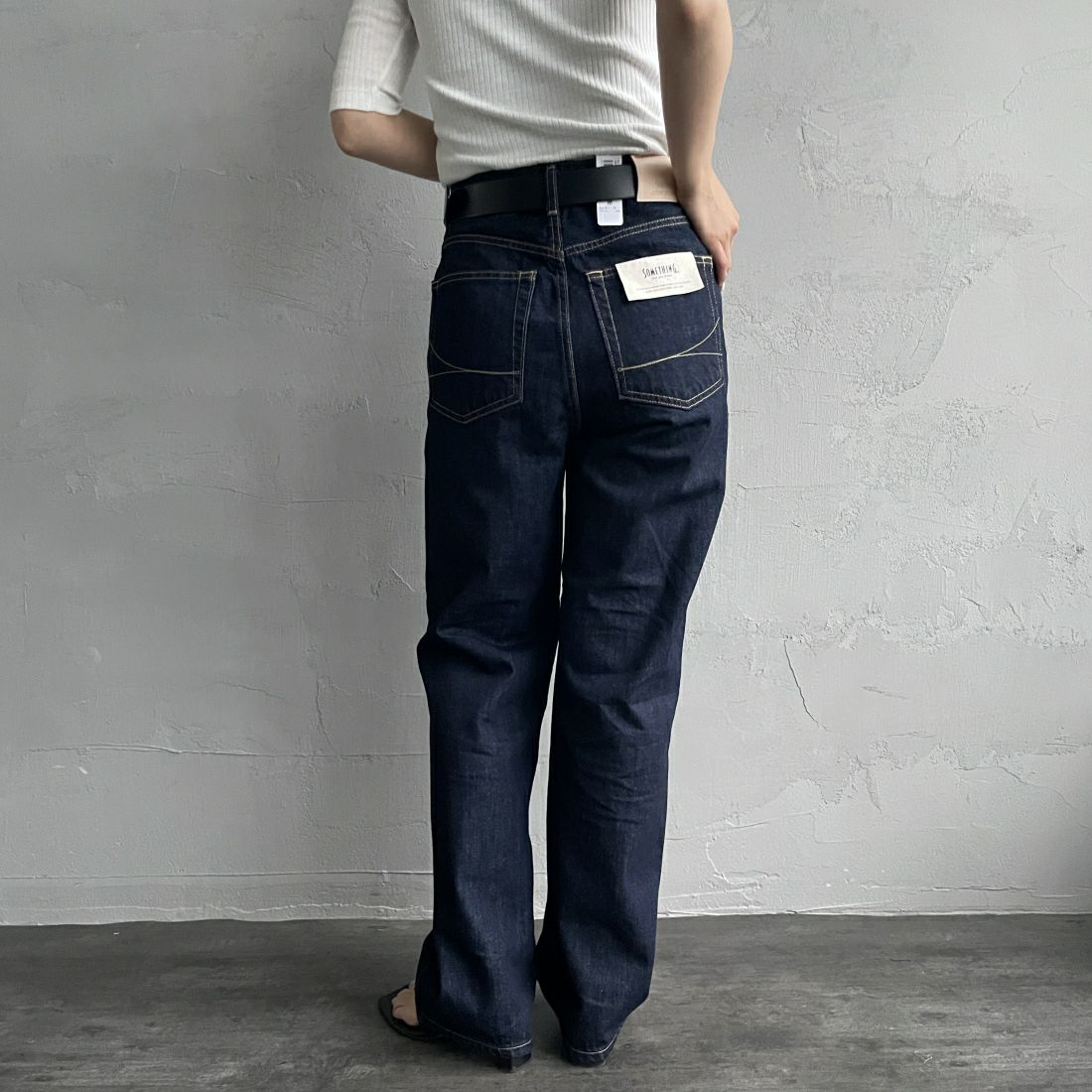 SOMETHING [サムシング] ELSA ヴィンテージストレートデニムパンツ [SEA13] 00 O.W&&モデル身長：156cm　着用サイズ：M&&
