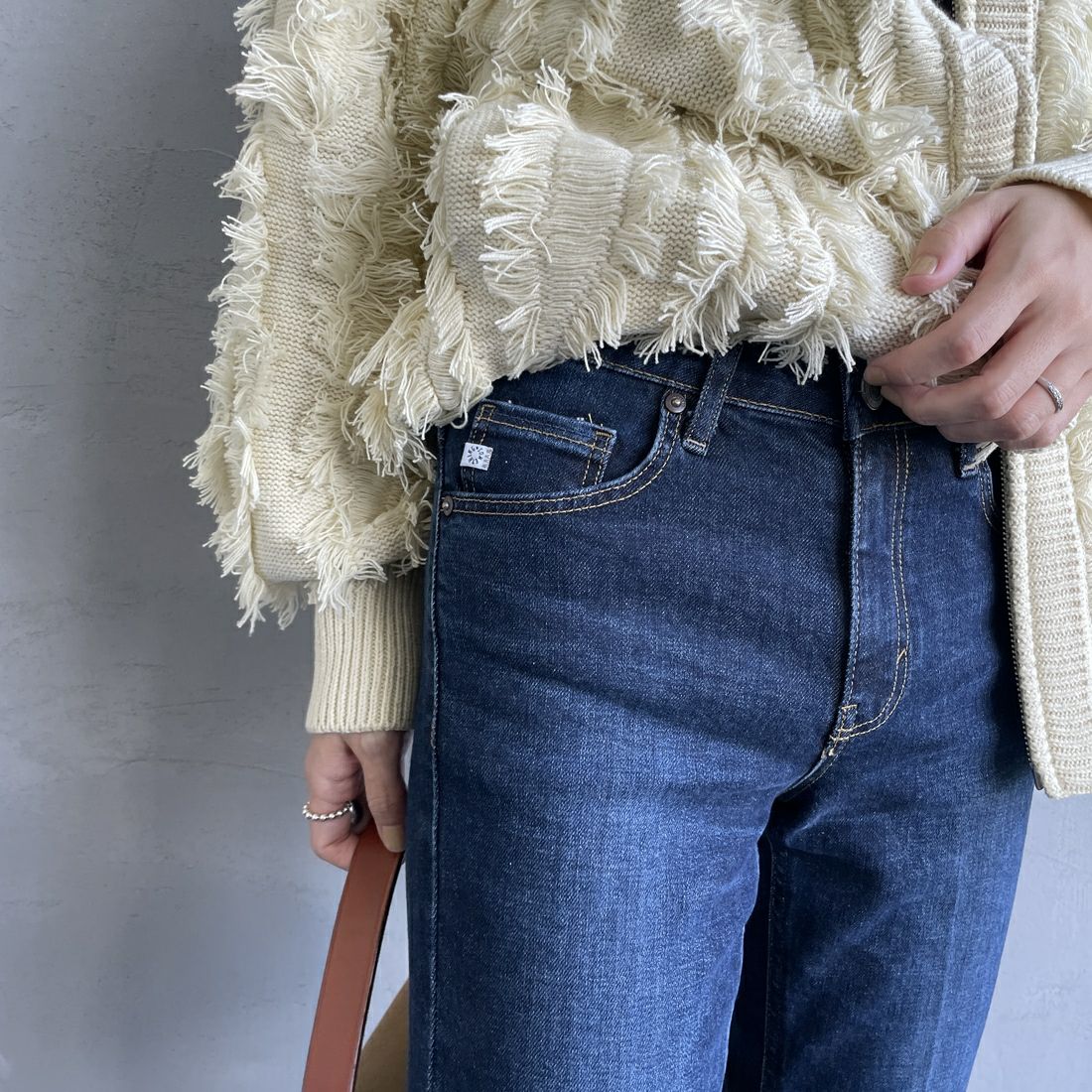 SOMETHING [サムシング] LISA フレアデニムパンツ [SKY31] 126 S.BLUE &&モデル身長：160cm 着用サイズ：26&&