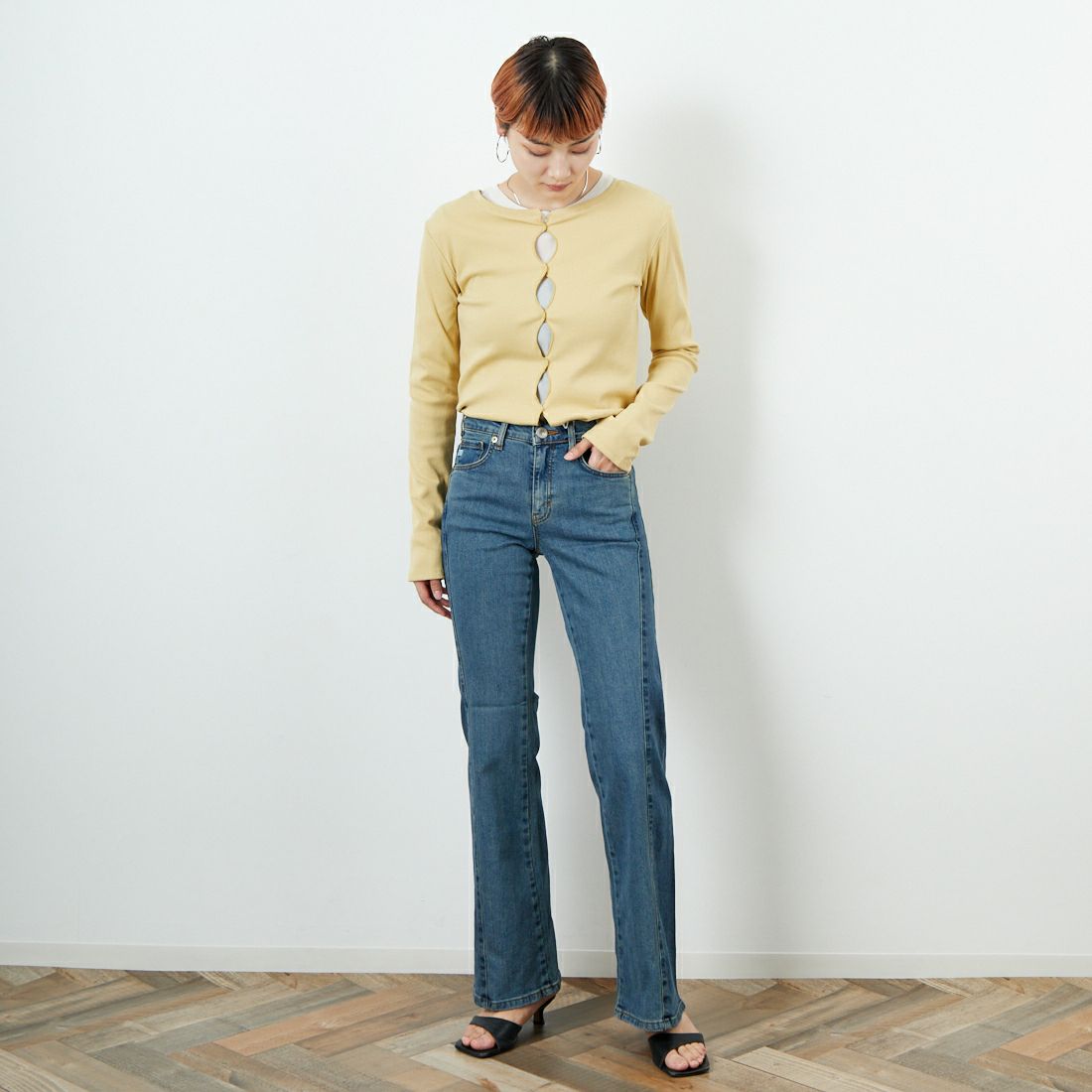 SOMETHING [サムシング] LISA フレアデニムパンツ [SKY31] 986 BICOLO &&モデル身長：160cm 着用サイズ：26&&