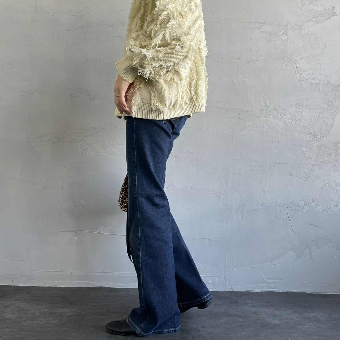SOMETHING [サムシング] LISA フレアデニムパンツ [SKY31] 126 S.BLUE &&モデル身長：160cm 着用サイズ：28&&