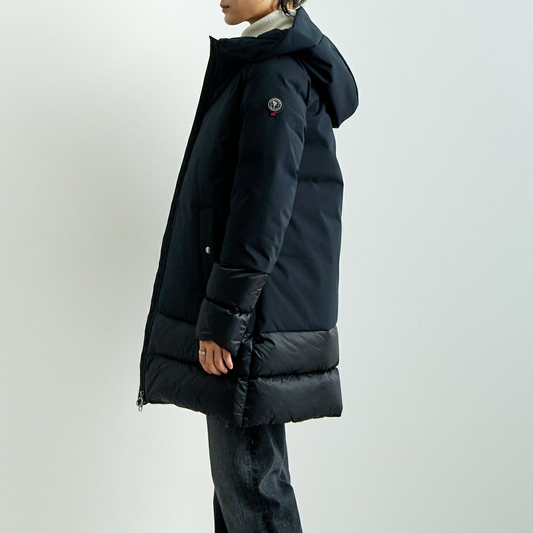 CAPE HORN [ケープホーン] CANDELARIA ダウンコート [72542] 500 BLACK &&モデル身長：160cm 着用サイズ：40&&