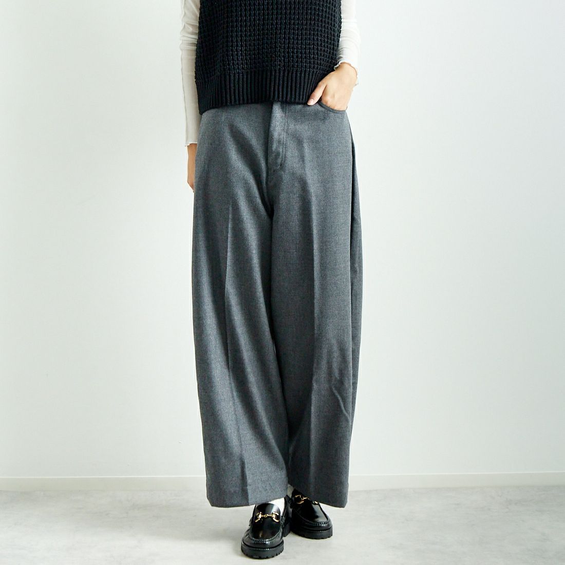 GRAY&&モデル身長：167cm 着用サイズ：36&&