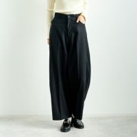 BLACK&&モデル身長：167cm 着用サイズ：36&&