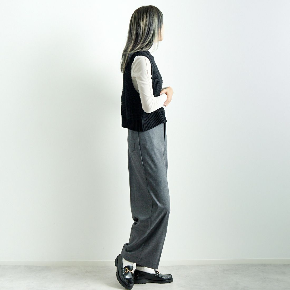 MICA&DEAL [マイカアンドディール] ワイドストレートパンツ [0124403269] GRAY &&モデル身長：167cm 着用サイズ：36&&