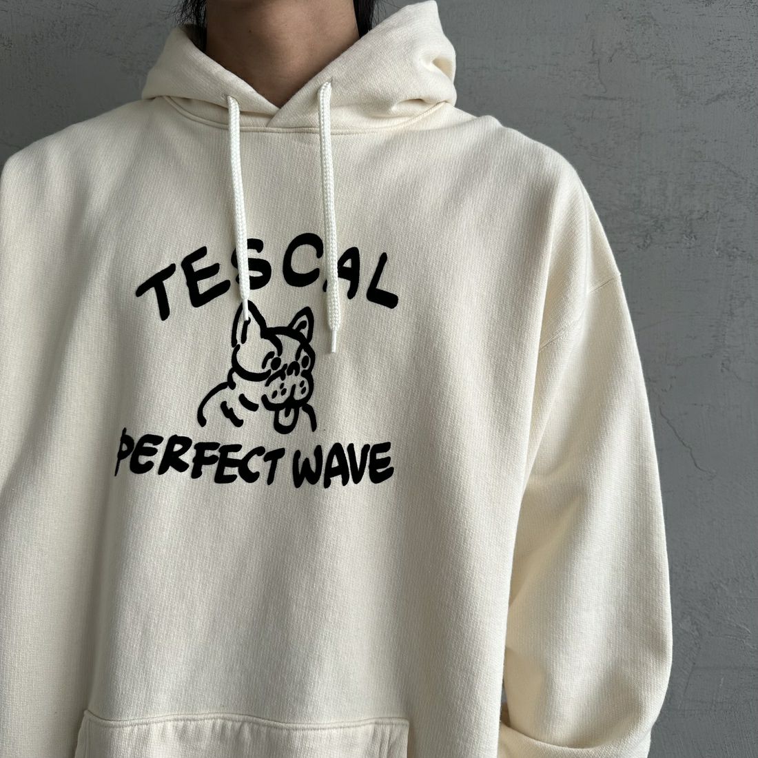 The Endless Summer [エンドレスサマー] 別注 BUHI フロッキーロゴプリント スウェットパーカー [FH-24774506-JF] 05 IVORY