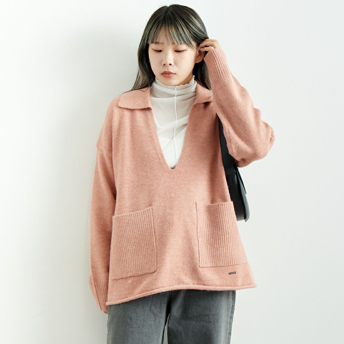 CHIGNON [シニヨン] スキッパーニットプルオーバー [9245-307DP] PINK &&モデル身長：167cm 着用サイズ：F&&