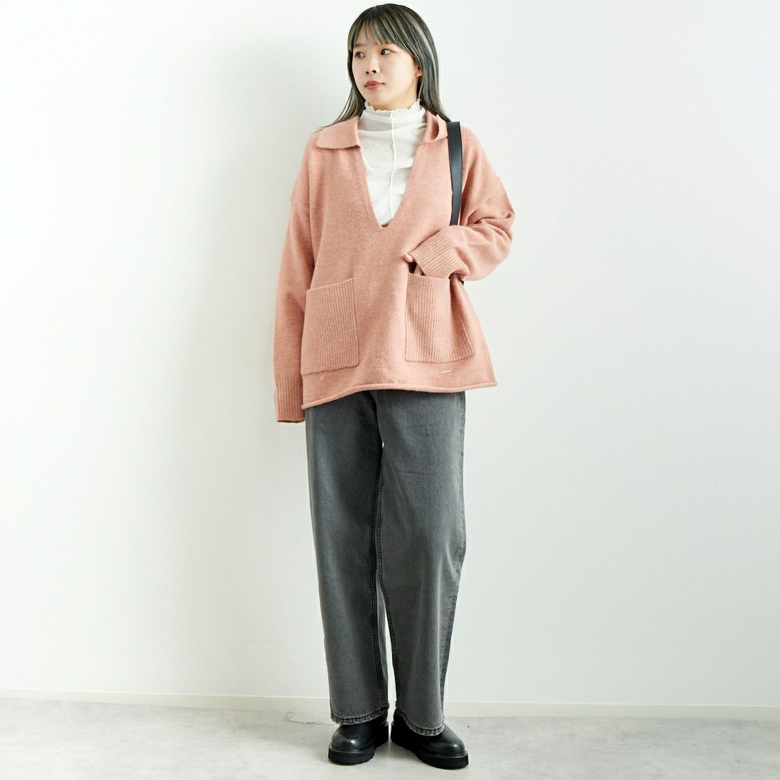 CHIGNON [シニヨン] スキッパーニットプルオーバー [9245-307DP] PINK &&モデル身長：167cm 着用サイズ：F&&