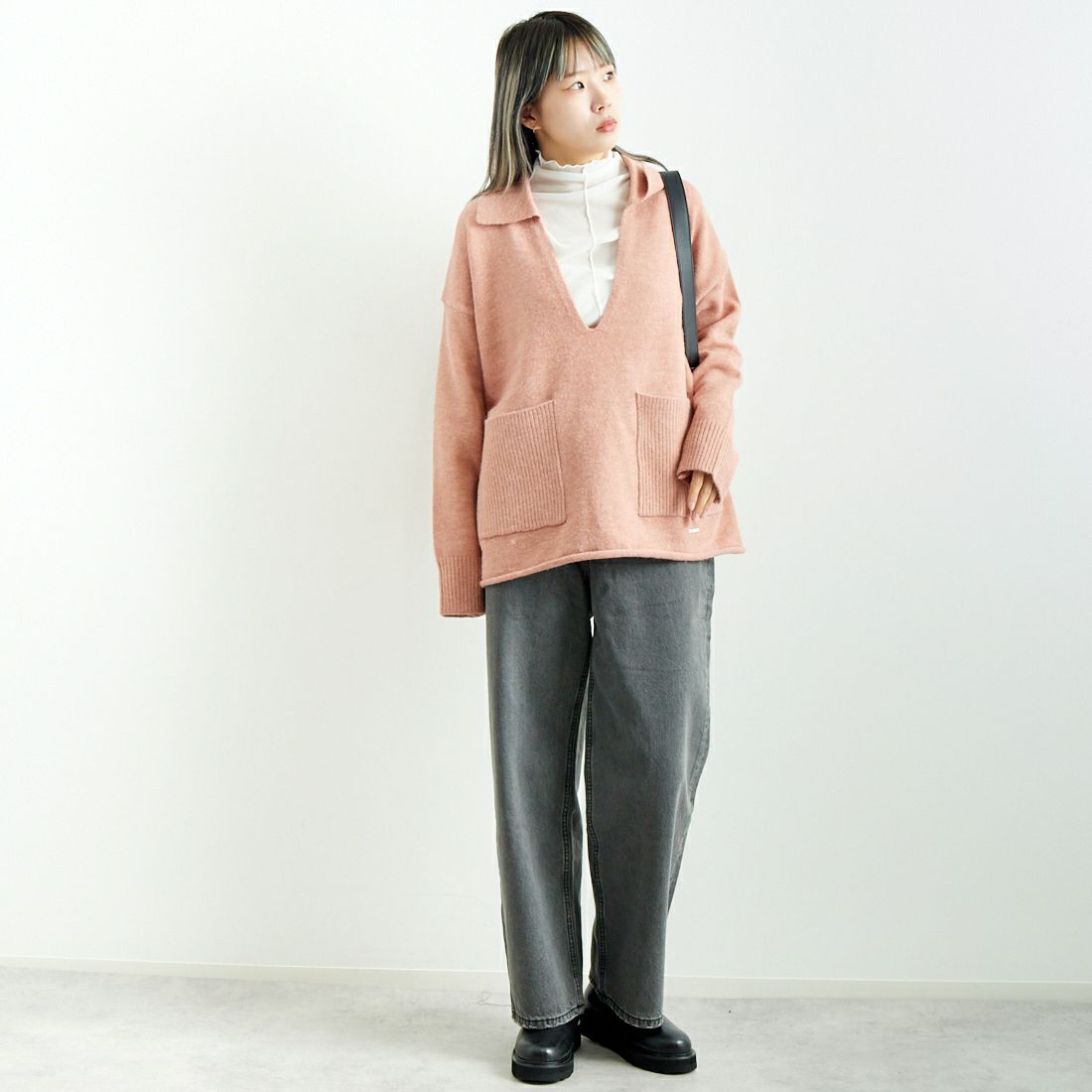 CHIGNON [シニヨン] スキッパーニットプルオーバー [9245-307DP] PINK &&モデル身長：167cm 着用サイズ：F&&