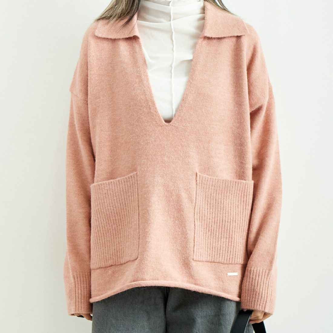 CHIGNON [シニヨン] スキッパーニットプルオーバー [9245-307DP] PINK &&モデル身長：167cm 着用サイズ：F&&