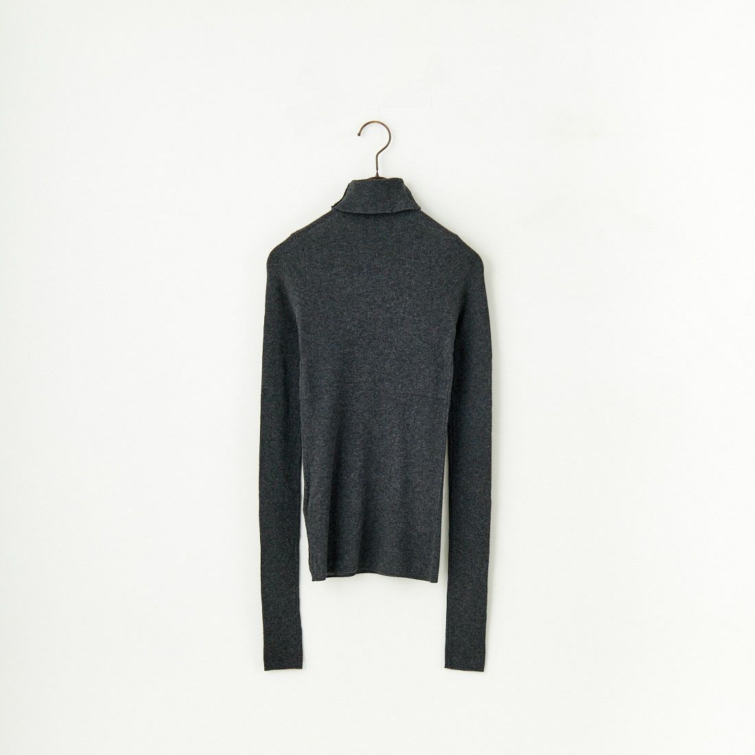 anuke [アンヌーク] ベーシックコットン タートルネックニット [62420529] C/GRY
