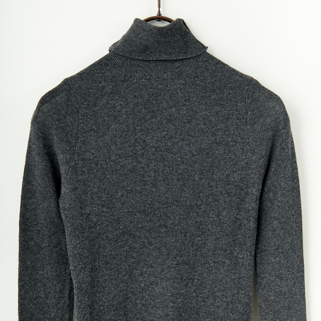 anuke [アンヌーク] ベーシックコットン タートルネックニット [62420529] C/GRY